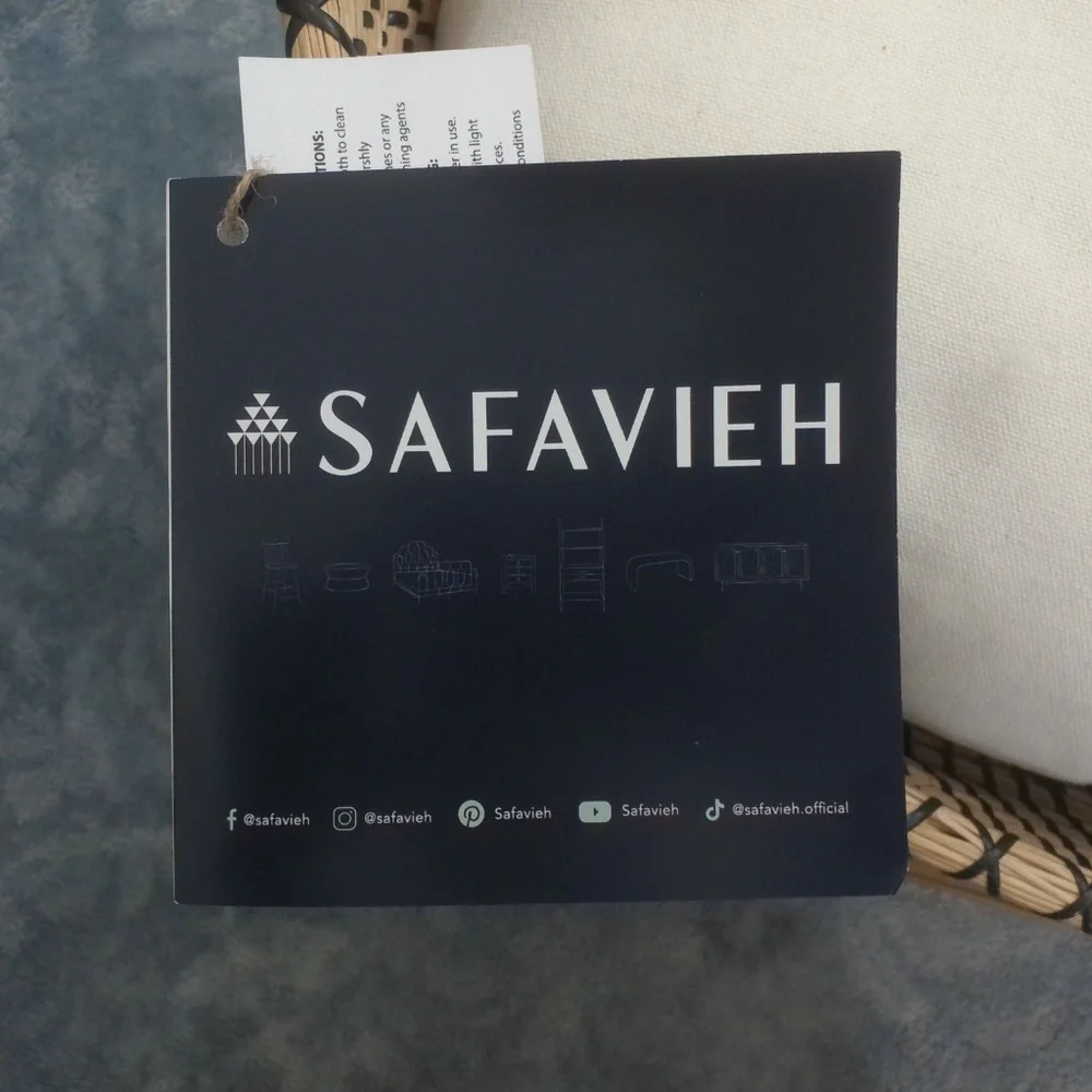 SAFAVIEH INDOOR CAT BED NATURAL COLOR 19.7